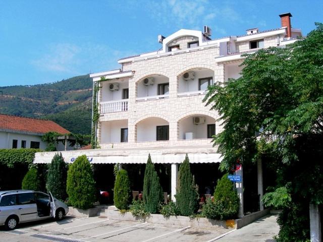 בודווה Hotel Grbalj מראה חיצוני תמונה